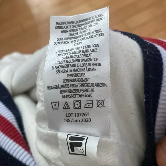 FILA Long sleeved Cream & Navy Fleece Teddy Bear Hoodie Girls size 14/16 X-Large - Picture 13 of 13